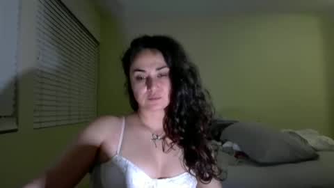 lorenlovely online show from 09/17/25, 05:20