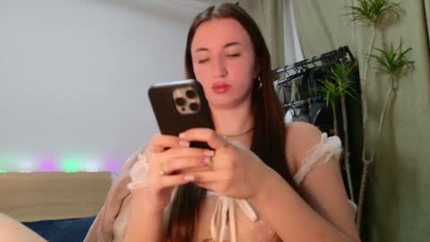 Amelia online show from 02/02/25, 07:57