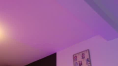 Amelia online show from 11/20/25, 04:12