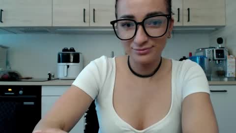 LorenneInspiring online show from 09/09/25, 06:35