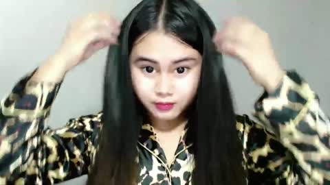 LOREN online show from 01/04/25, 05:26