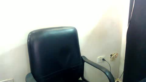 Lorens Mclieve online show from 01/30/25, 07:59