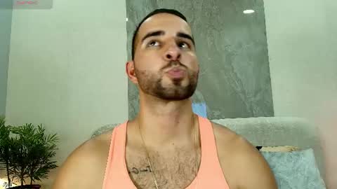  L O R E N Z O  Thumbs Up help  online show from 07/13/26, 05:38