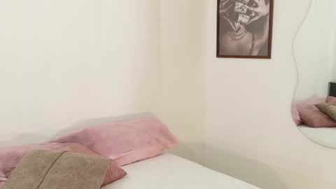 Loretahorny25 online show from 06/26/26, 05:17