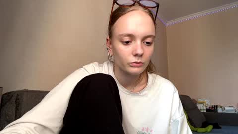 loretarobey online show from 07/28/26, 02:13