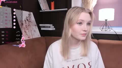 Alice online show from 03/12/25, 04:51