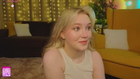 Snapshot of lorettacarnley chatting on 09/12/25, 07:25 Alice online show from 09/12/25, 07:25