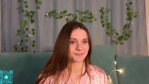 Chloe for Fan BlackHole online show from 10/03/25, 06:38