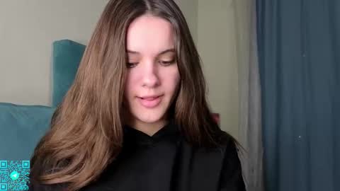 Chloe for Fan BlackHole online show from 10/27/25, 05:39