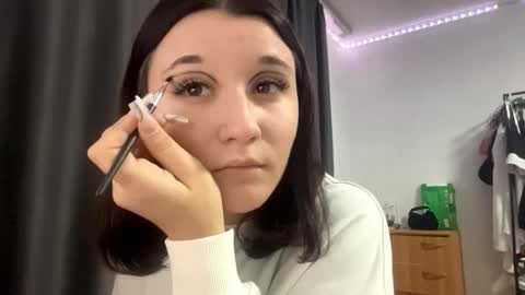 Kate online show from 09/26/25, 03:16