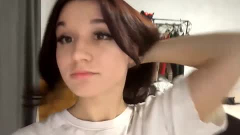 Kate online show from 10/09/25, 03:43