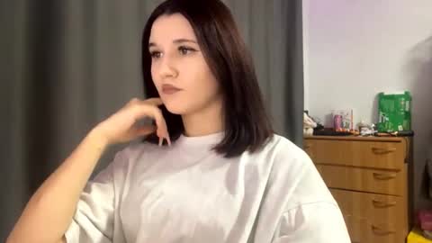 Kate online show from 10/12/25, 03:22