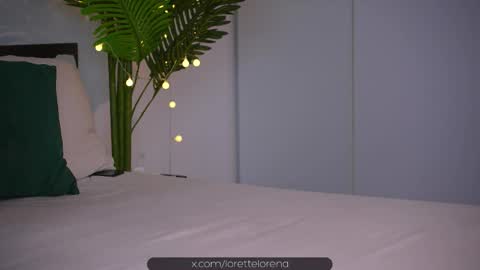 LoretteLorena online show from 10/12/25, 05:50