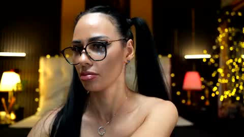 LoretteLorena online show from 06/29/26, 10:15