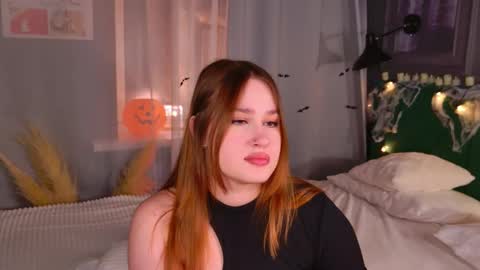 Lori online show from 10/25/25, 06:57