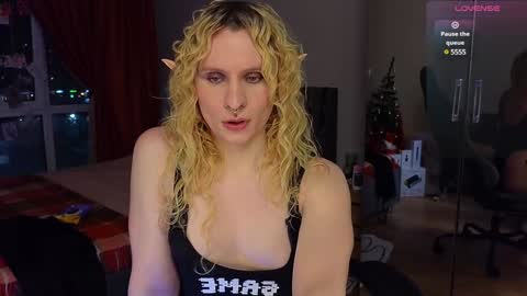 Lori -----------------------------------    online show from 01/30/25, 03:08
