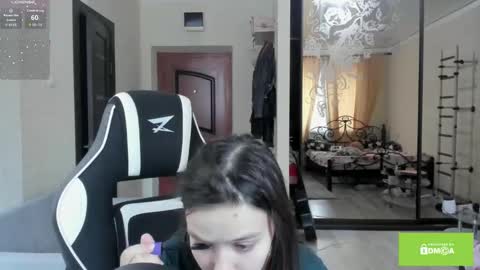Kira online show from 09/10/25, 02:17