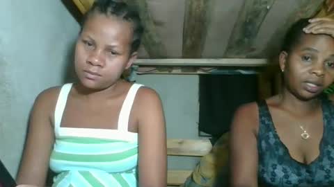 Snapshot of lorienne98 chatting on 05/26/26, 02:13 lorienne98 online show from 05/26/26, 02:13