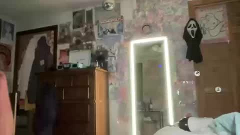 Lorelai Kane online show from 10/10/25, 11:48