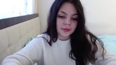 Snapshot of lorna_backer chatting on 02/25/25, 01:06 Lorna online show from 02/25/25, 01:06