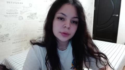 Snapshot of lorna_backer chatting on 03/08/25, 02:40 Lorna online show from 03/08/25, 02:40
