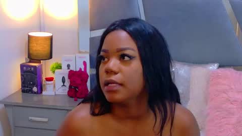 lorraine_johnson online show from 06/11/26, 04:27
