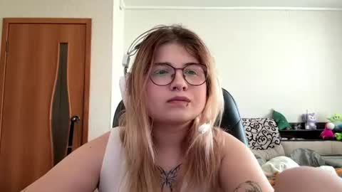 Stasha online show from 06/15/26, 06:59