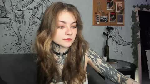 lostallice online show from 11/19/25, 04:12