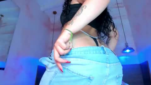 Snapshot of lotti_carter chatting on 11/26/25, 02:51 Lotti online show from 11/26/25, 02:51