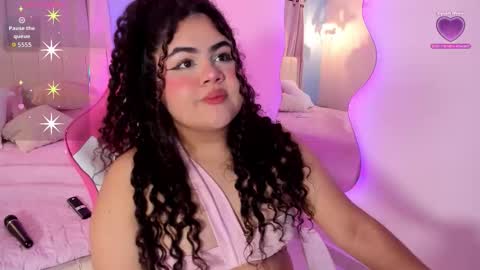 Snapshot of lou_22_ chatting on 03/15/26, 01:55 Lou online show from 03/15/26, 01:55