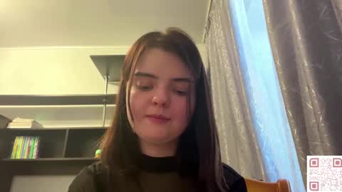 Snapshot of loudeguise chatting on 05/13/26, 09:28 Esma online show from 05/13/26, 09:28