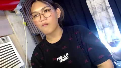 Sweet   online show from 12/19/24, 11:07