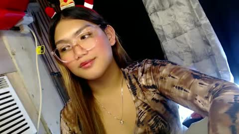 Sweet   online show from 12/27/24, 07:35