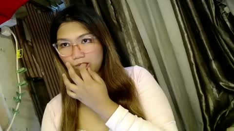 Sweet   online show from 02/09/25, 03:01