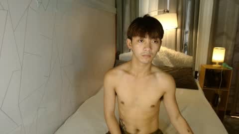 Snapshot of louieismy_name chatting on 12/07/24, 02:42 ignot ursh online show from 12/07/24, 02:42