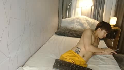 Snapshot of louieismy_name chatting on 12/09/24, 04:23 ignot ursh online show from 12/09/24, 04:23