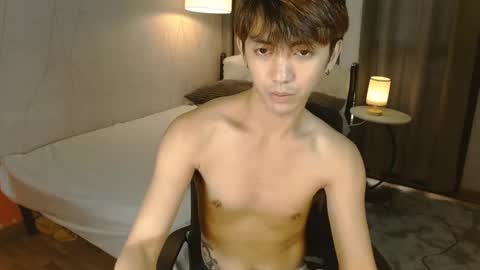 Snapshot of louieismy_name chatting on 01/02/25, 04:09 ignot ursh online show from 01/02/25, 04:09