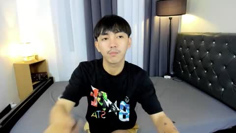 Snapshot of louieismy_name chatting on 10/09/25, 08:01 ignot ursh online show from 10/09/25, 08:01