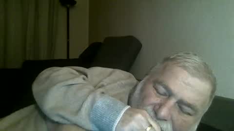 louis_chokdee online show from 12/04/24, 05:11