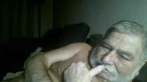 louis_chokdee online show from 01/10/25, 04:41