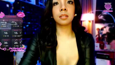 Louisa online show from 05/09/26, 03:34