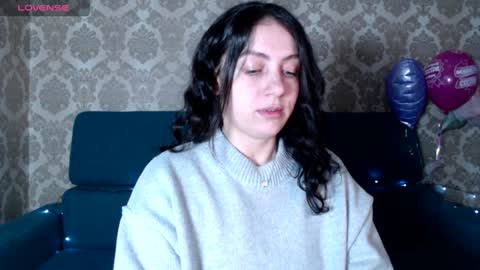 Louise online show from 02/05/25, 04:27