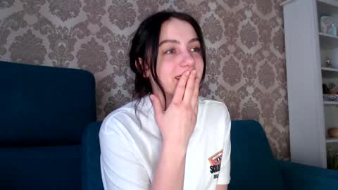 Louise online show from 03/12/25, 10:26