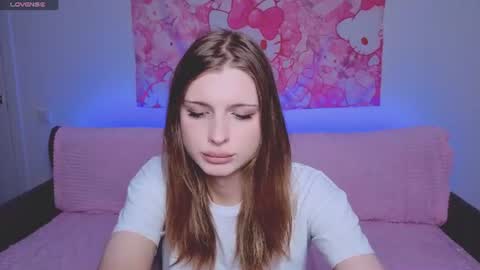 LouiseKane online show from 06/20/26, 09:34