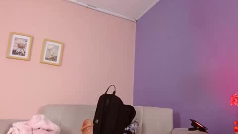 lourdes_moon22 online show from 10/31/25, 02:01