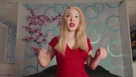 Snapshot of lovamanda chatting on 05/25/26, 10:49 lovamanda online show from 05/25/26, 10:49