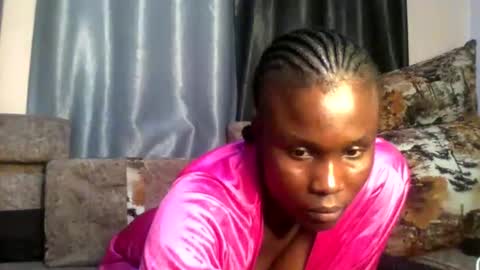 Cynthia. A online show from 03/11/25, 07:03