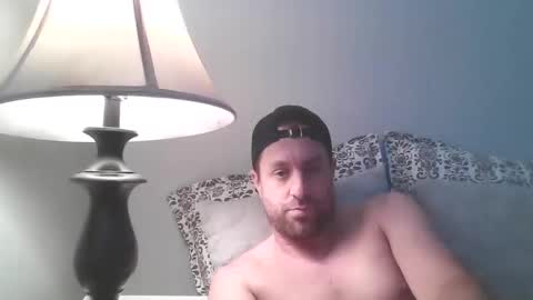 love2show21 online show from 12/17/25, 06:36