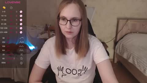 Snapshot of love_agatha chatting on 10/05/25, 05:06 Agatha online show from 10/05/25, 05:06