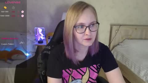 Snapshot of love_agatha chatting on 10/10/25, 05:28 Agatha online show from 10/10/25, 05:28